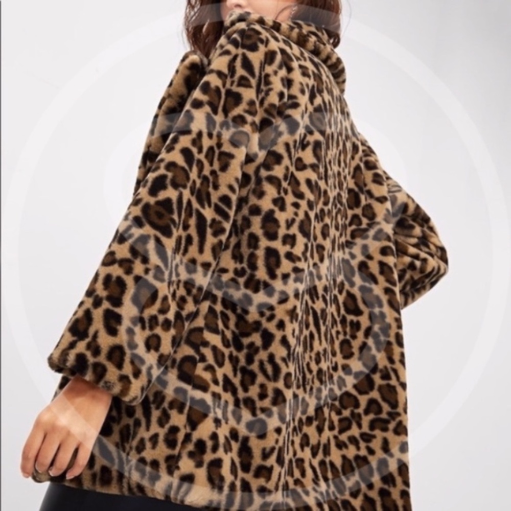 Luxe Camel Leopard Print Vegan Fur Jacket Coat - Picture 4 of 7